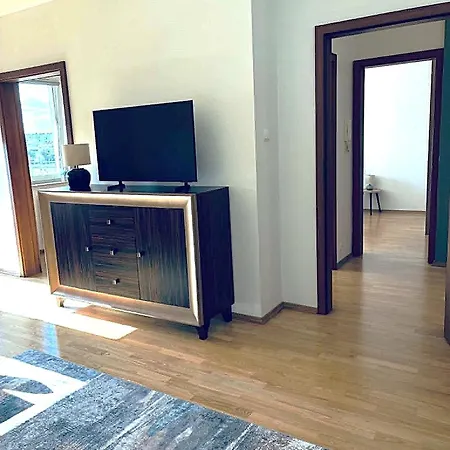 Nila 14 Comfort * كراكوفيا